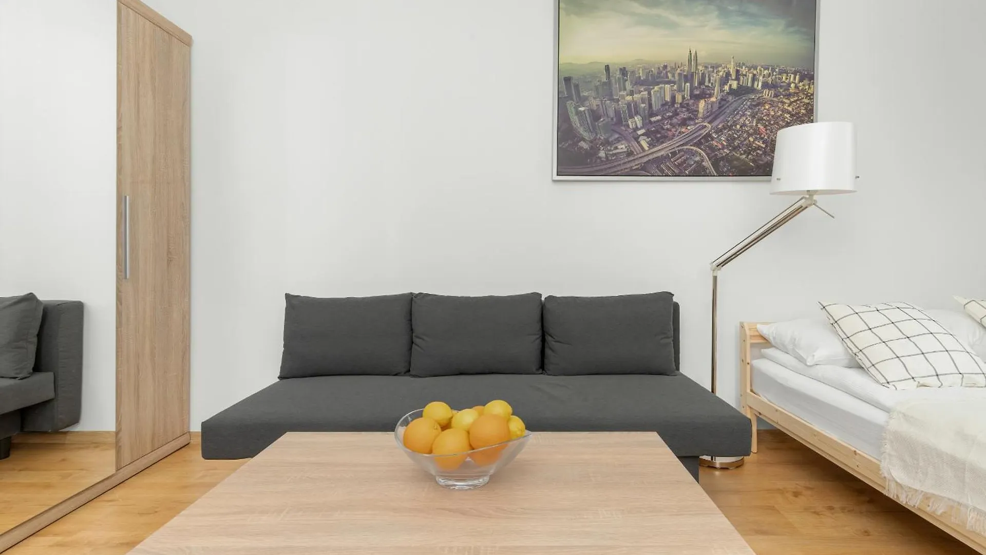 Sloneczny Apartament W Centrum Gdanska Glownego By Noclegi Renters Poland